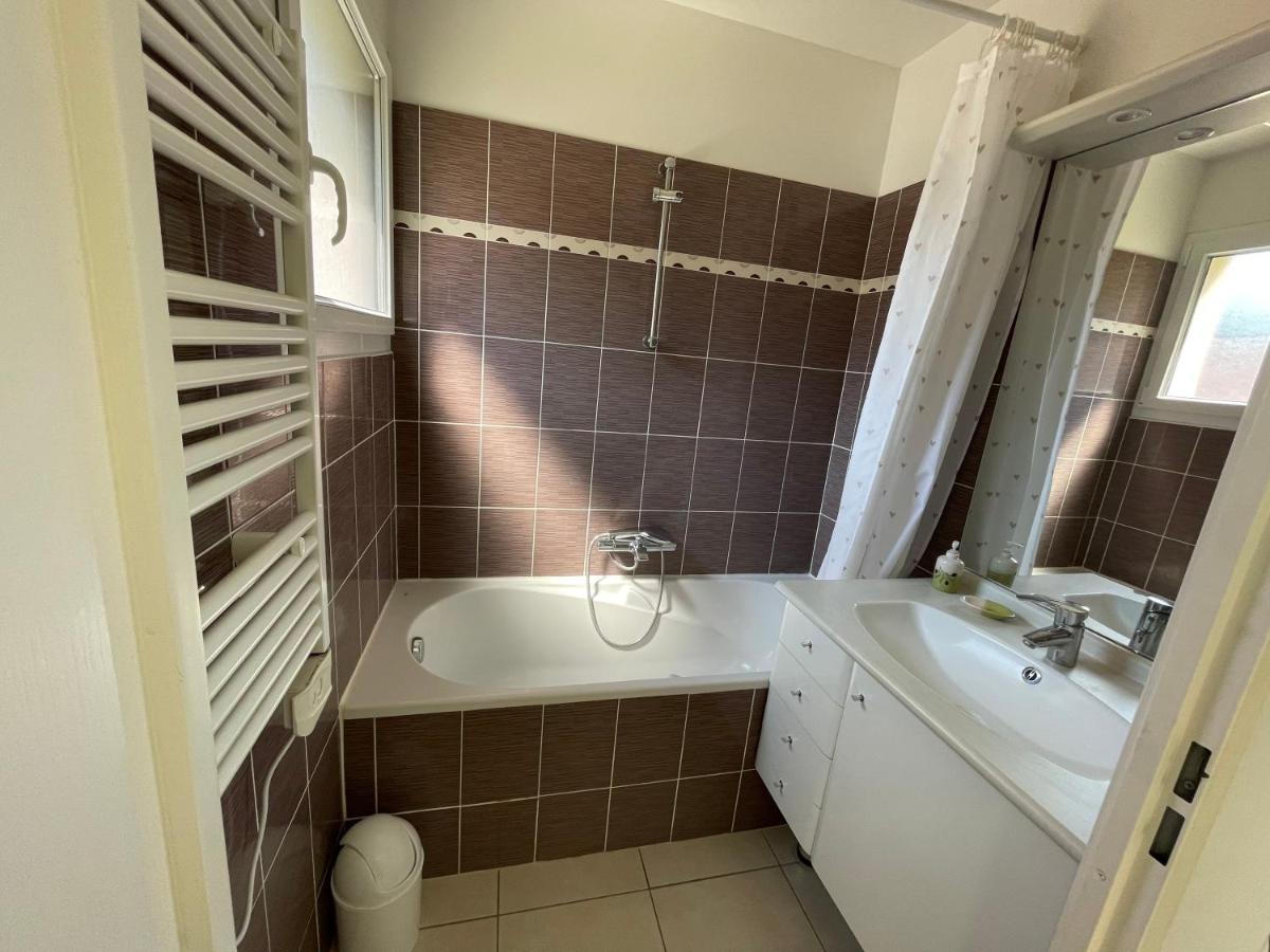 Saphir - Vue Et Montagne - Wifi Fibre- Piscine Et Garage Prive Apartment Collioure