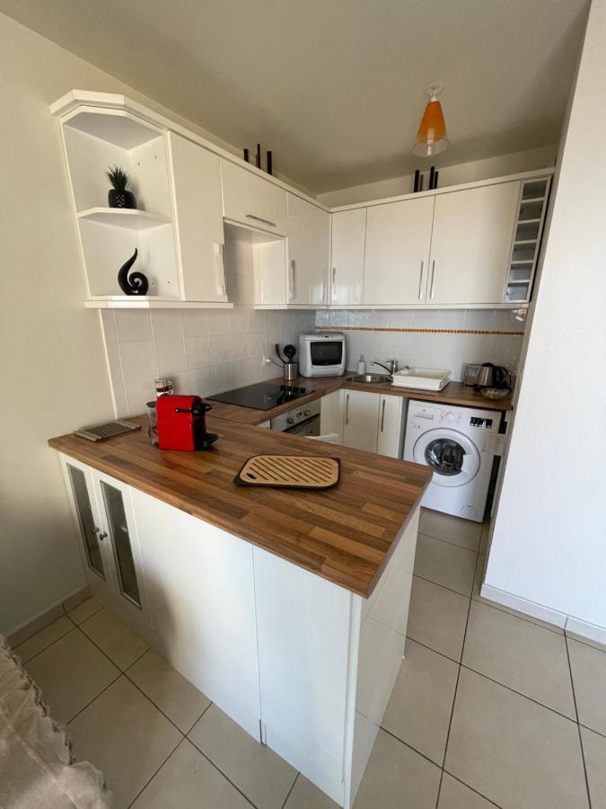 Saphir - Vue Et Montagne - Wifi Fibre- Piscine Et Garage Prive Apartment Collioure